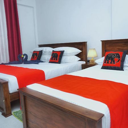 Sashini Homestay Сигирия Экстерьер фото